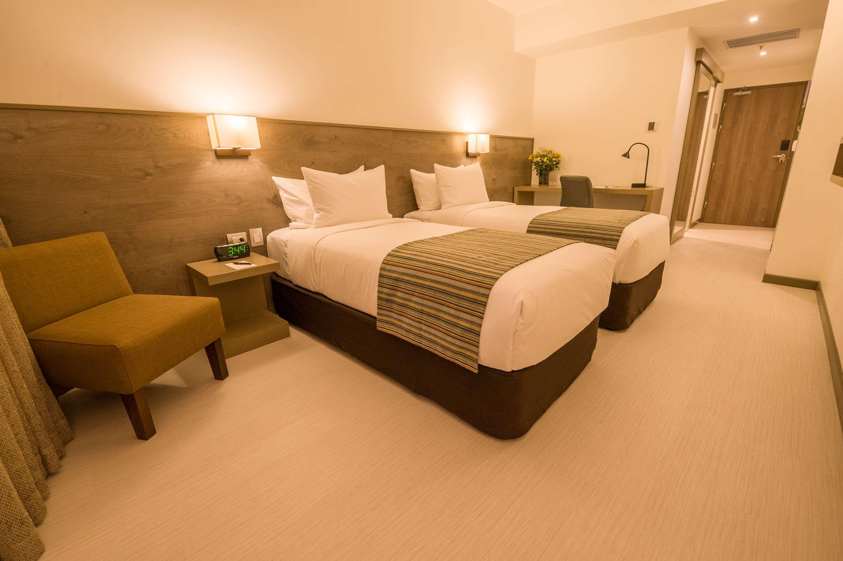 Best Western Posada Royale Hotel & Suites Simi Valley Dış mekan fotoğraf