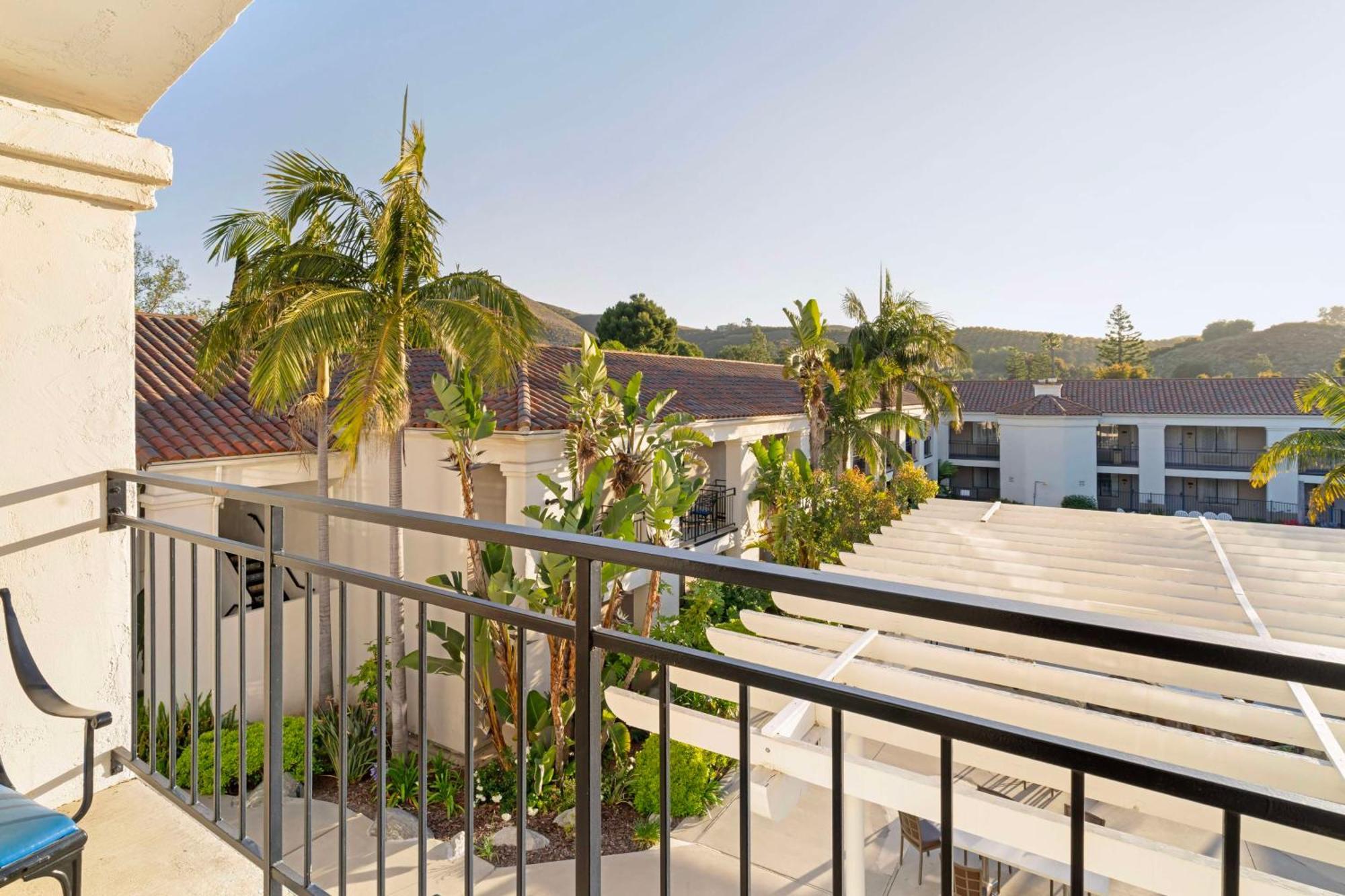 Best Western Posada Royale Hotel & Suites Simi Valley Dış mekan fotoğraf