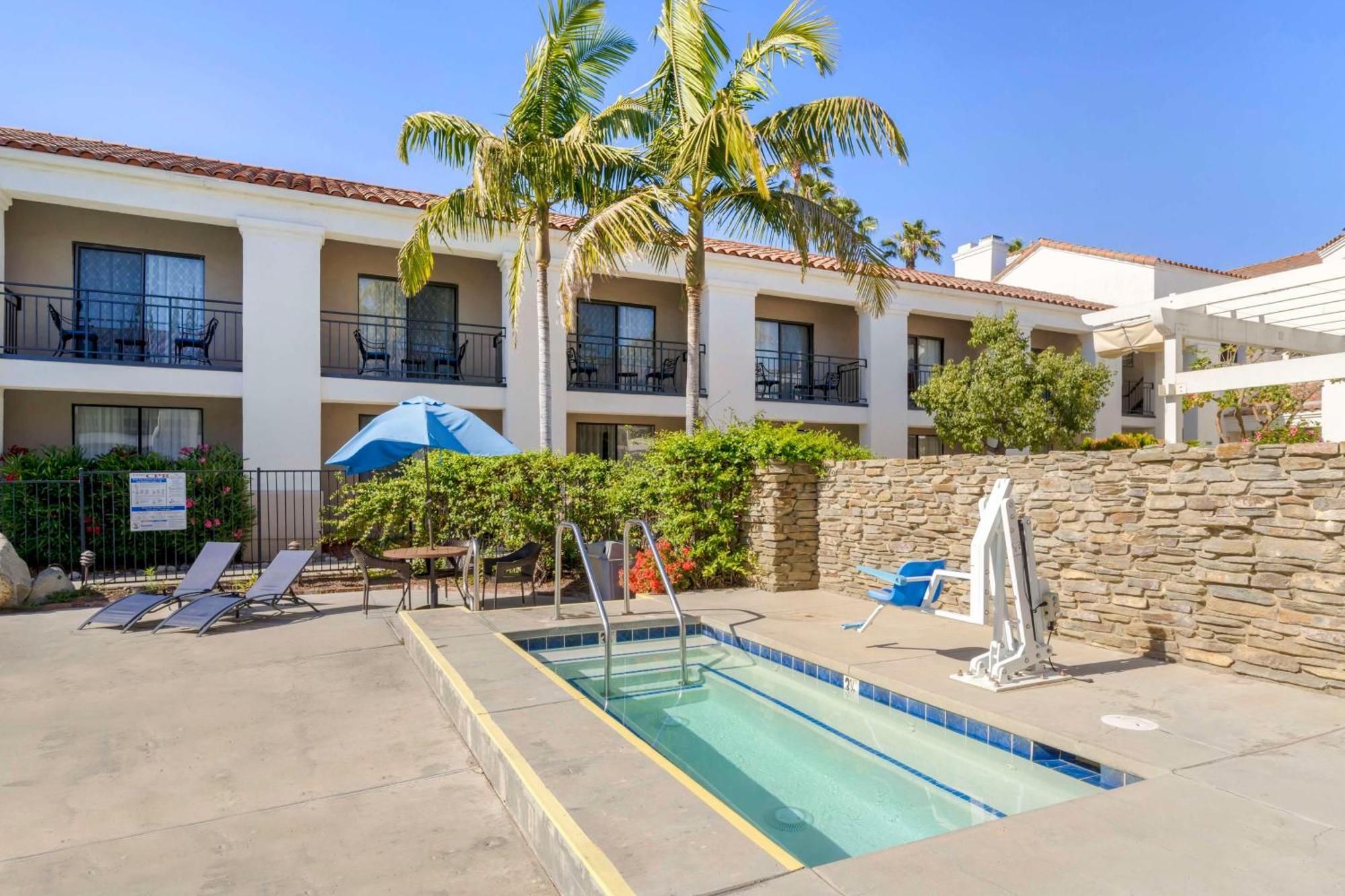 Best Western Posada Royale Hotel & Suites Simi Valley Dış mekan fotoğraf