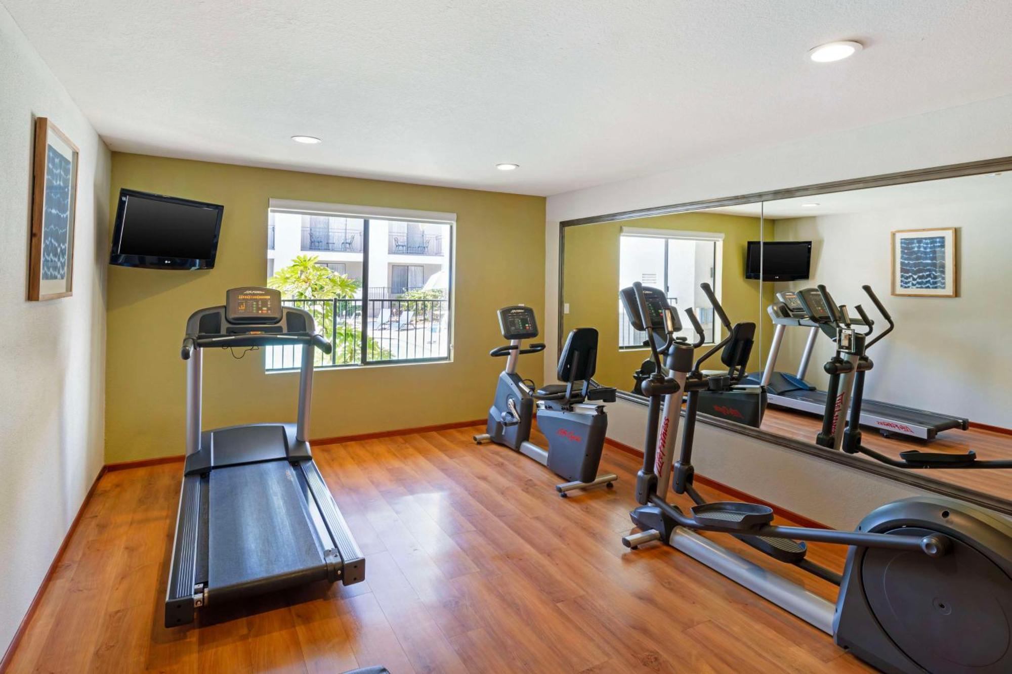 Best Western Posada Royale Hotel & Suites Simi Valley Dış mekan fotoğraf