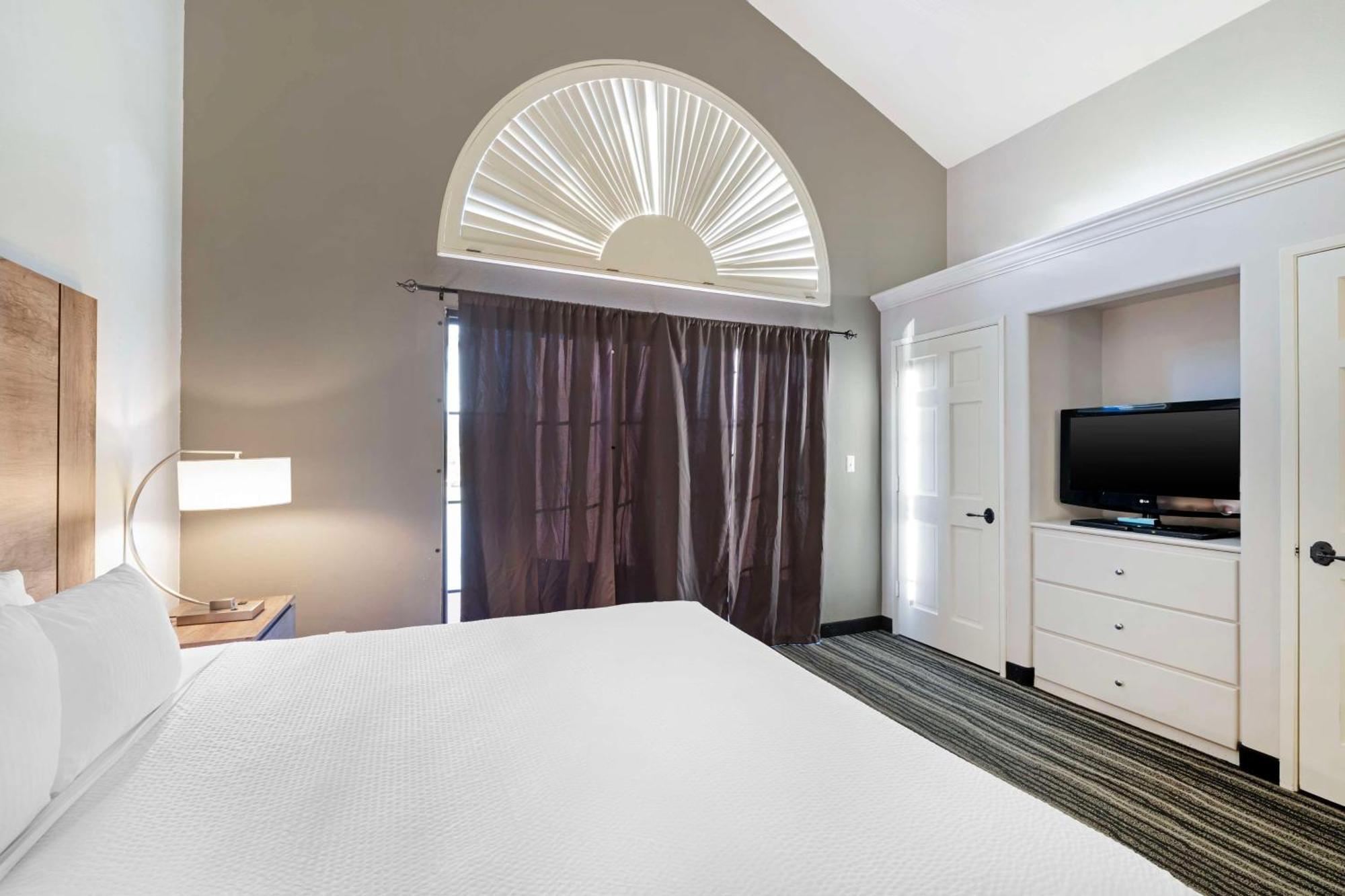 Best Western Posada Royale Hotel & Suites Simi Valley Dış mekan fotoğraf