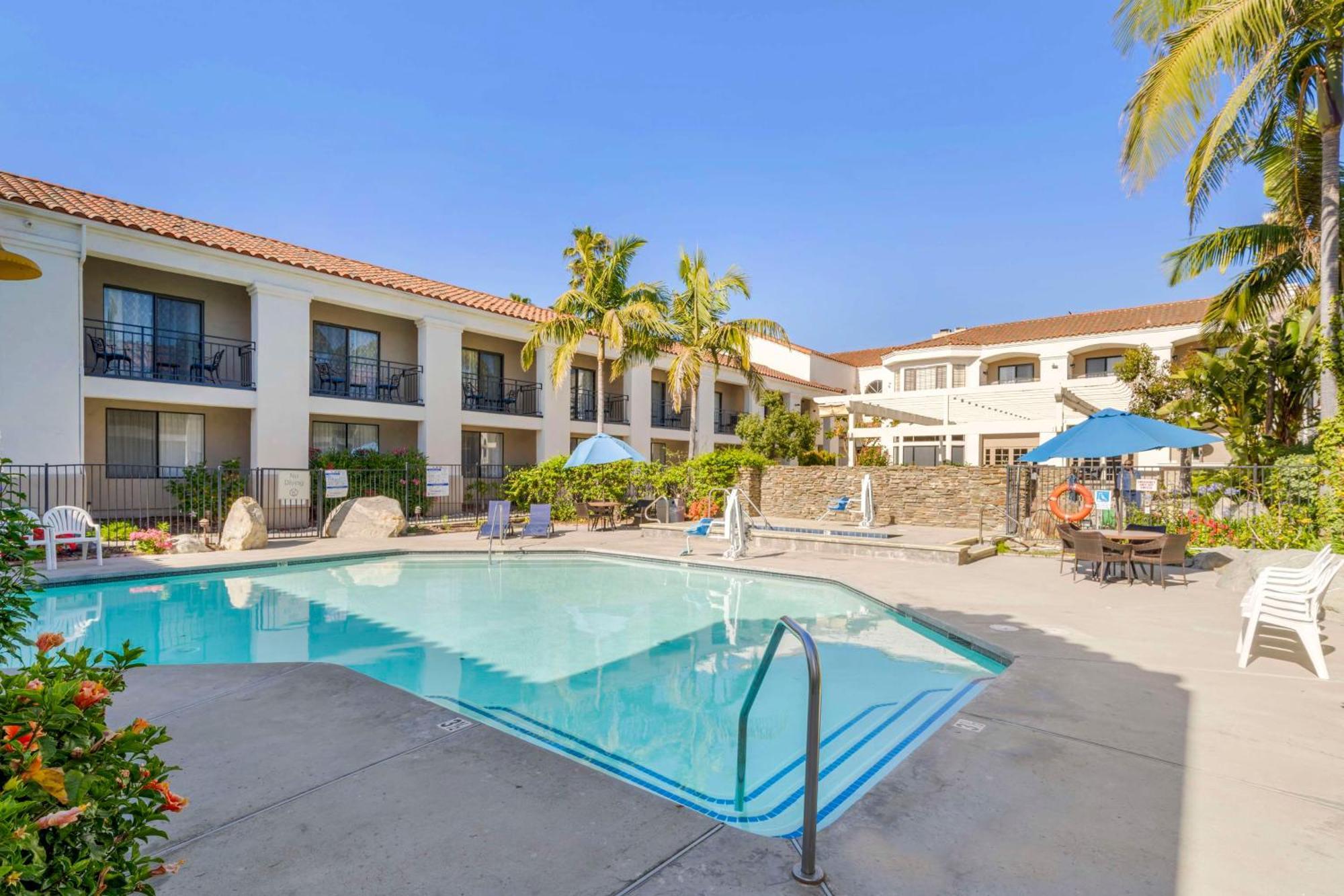 Best Western Posada Royale Hotel & Suites Simi Valley Dış mekan fotoğraf